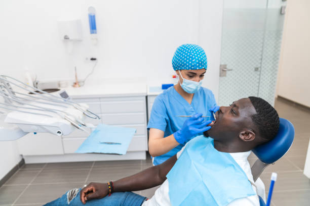Best Pediatric Emergency Dentist in Teaticket, MA